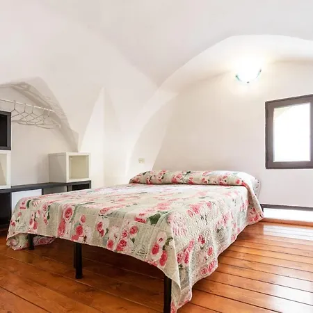 Casa Michele アパート アレーツィオ